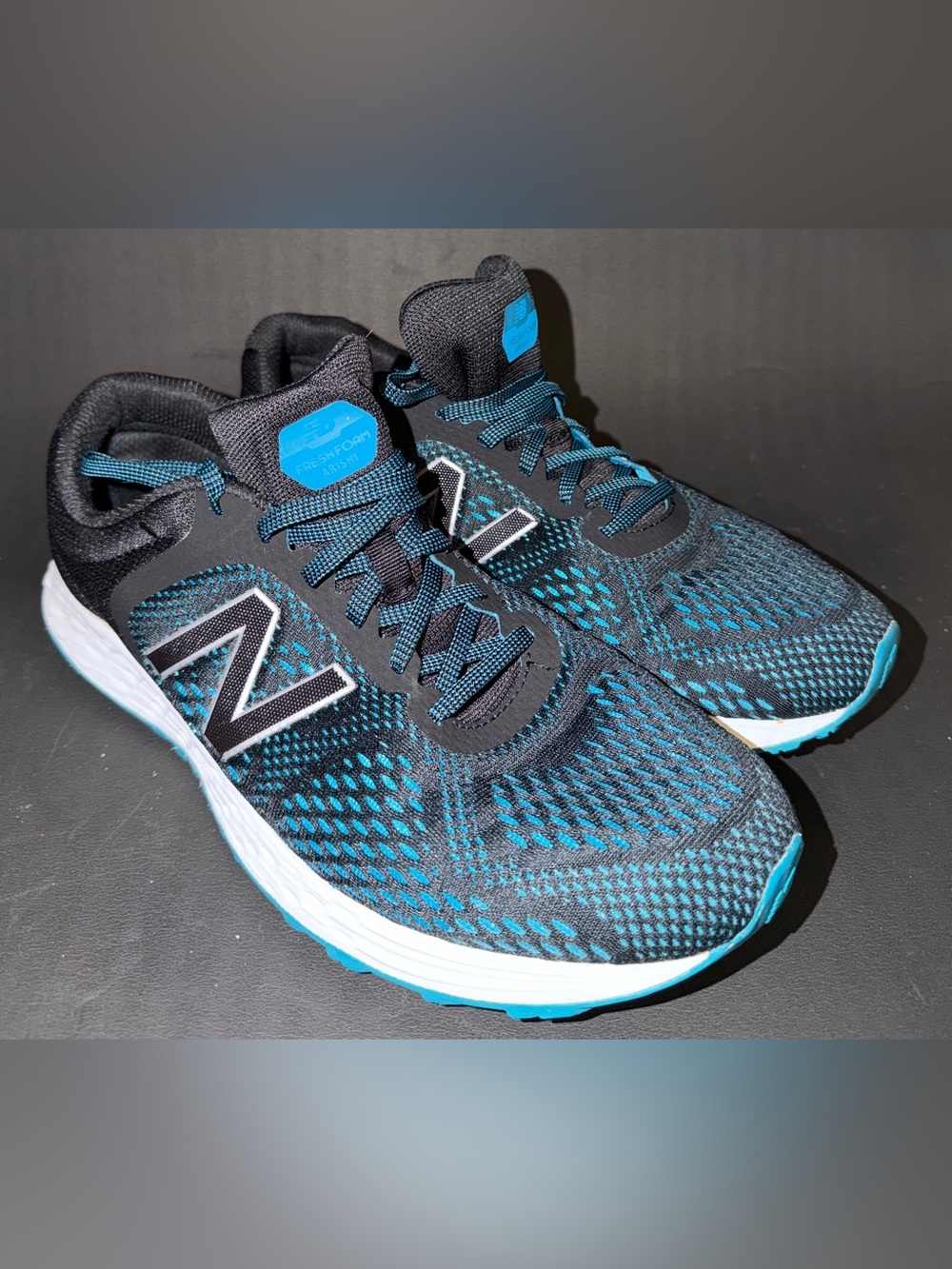 New Balance Black & Teal Men’s/Unisex Athletic Sneakers